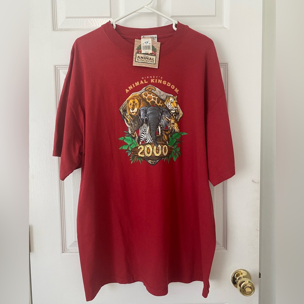 2000’s brand new Animal Kingdom tee !